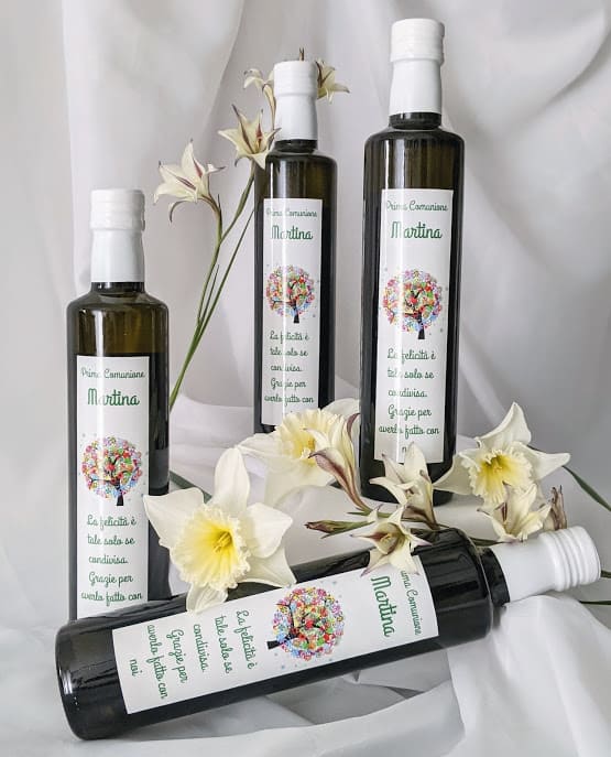 Bottiglie con olio extravergine ed etichetta personalizzata– bomboniere personalizzate prima comunione